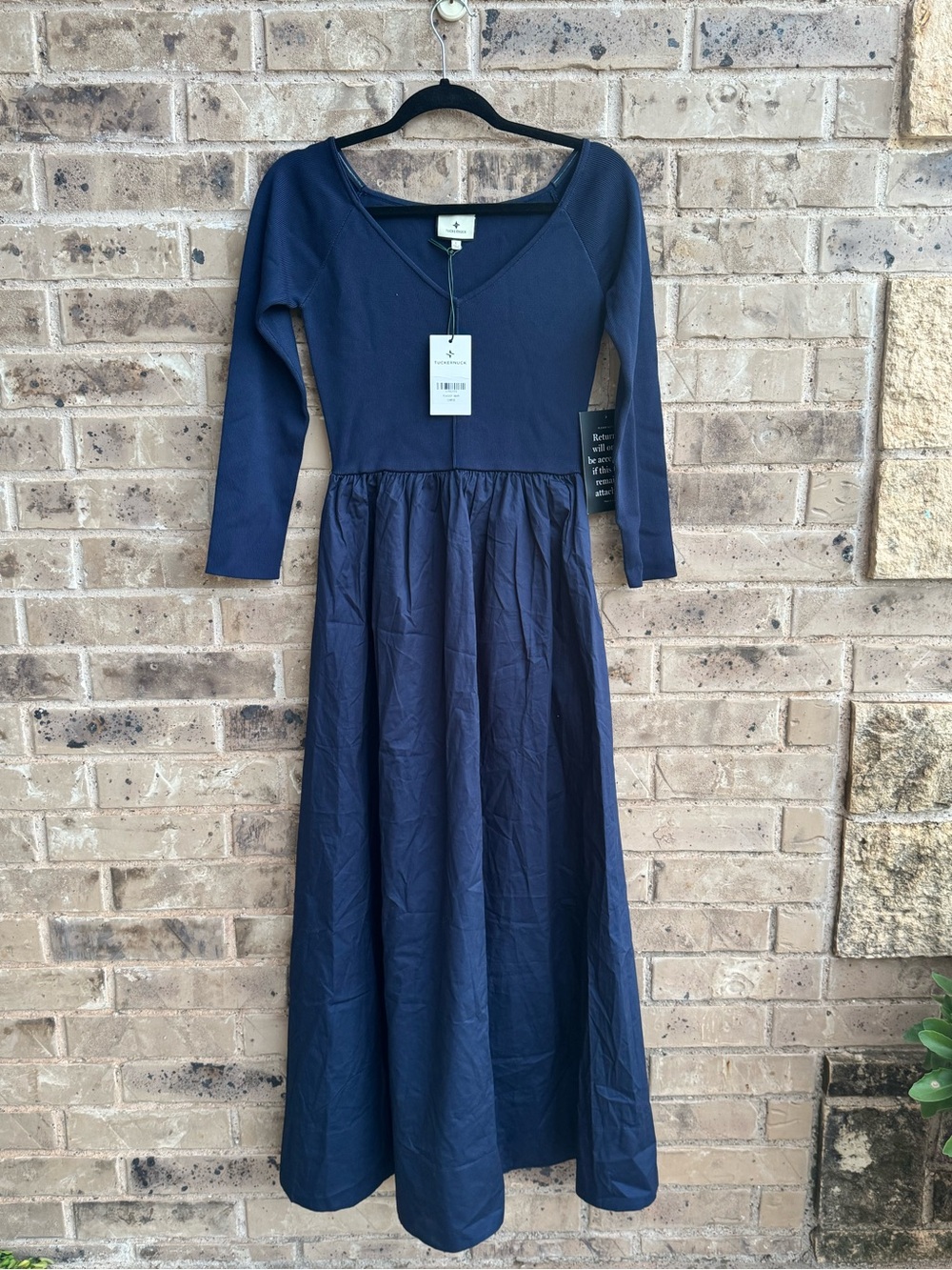 Tuckernuck Navy Clea Maxi Dress Size Large NWT - Picture 3 of 16